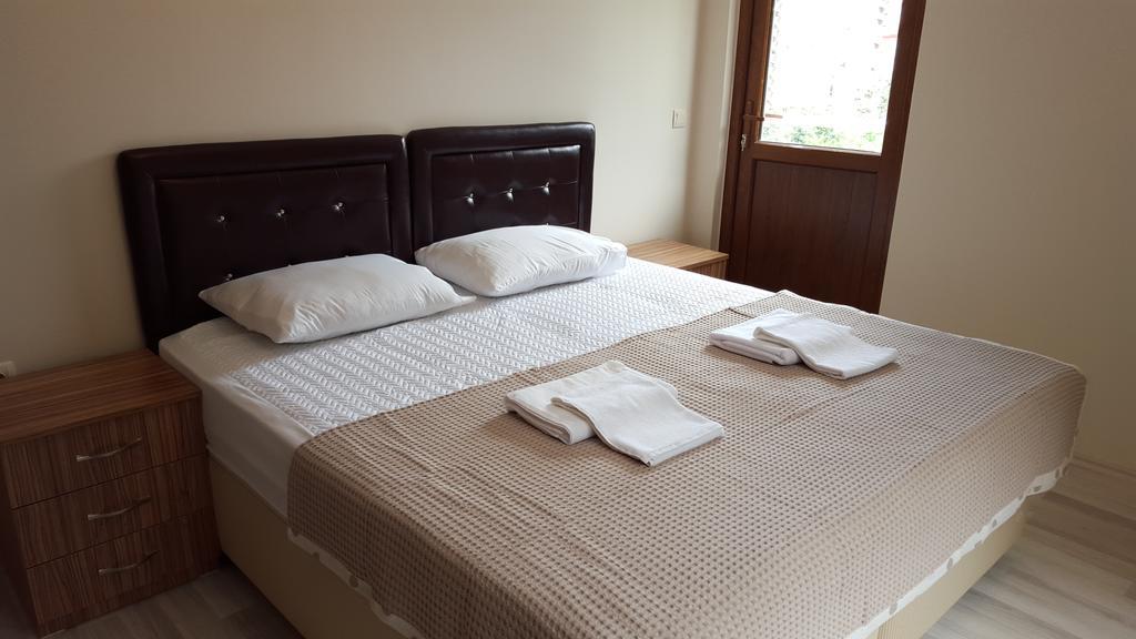 トラブゾン Afra Apartアパートホテル 部屋 写真